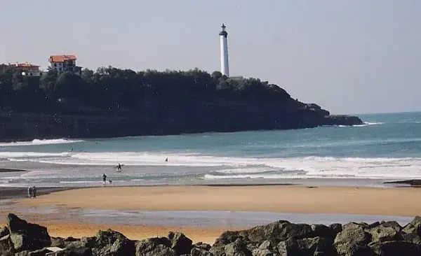 Abri Piscine Rétractable Spécialiste abri de piscine Anglet