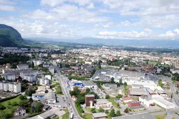Abri Piscine Rétractable Spécialiste abri de piscine Annemasse