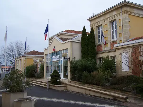 Abri Piscine Rétractable Spécialiste abri de piscine Arès