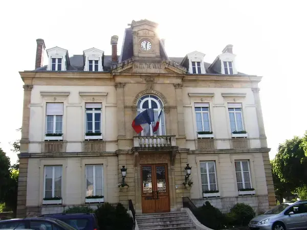 Abri Piscine Rétractable Spécialiste abri de piscine Arpajon