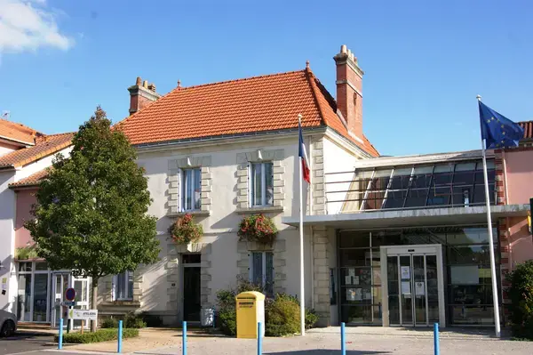 Abri Piscine Rétractable Spécialiste abri de piscine Chaumes-en-Retz