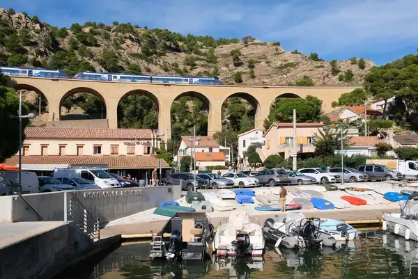 Abri Piscine Rétractable Spécialiste abri de piscine Ensuès-la-Redonne