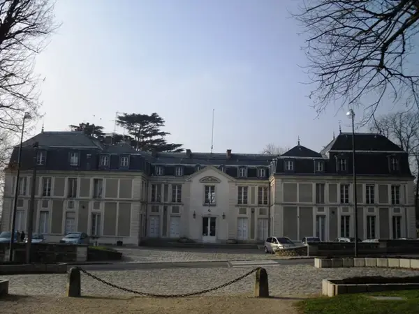 Abri Piscine Rétractable Spécialiste abri de piscine Épinay-sur-Orge