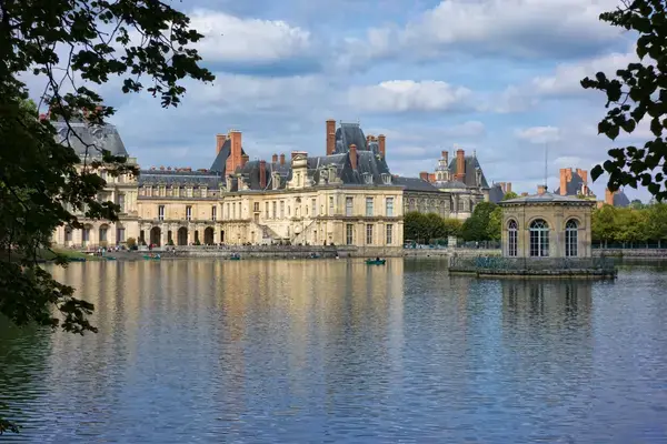 Abri Piscine Rétractable Spécialiste abri de piscine Fontainebleau