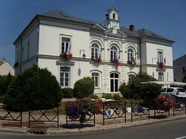 Abri Piscine Rétractable Spécialiste abri de piscine Fontenay-Trésigny