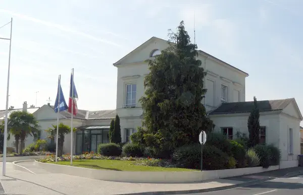 Abri Piscine Rétractable Spécialiste abri de piscine La Ville-aux-Dames