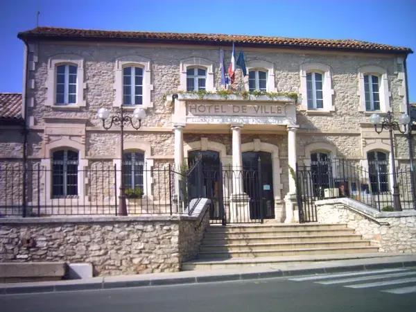 Abri Piscine Rétractable Spécialiste abri de piscine Lançon-Provence