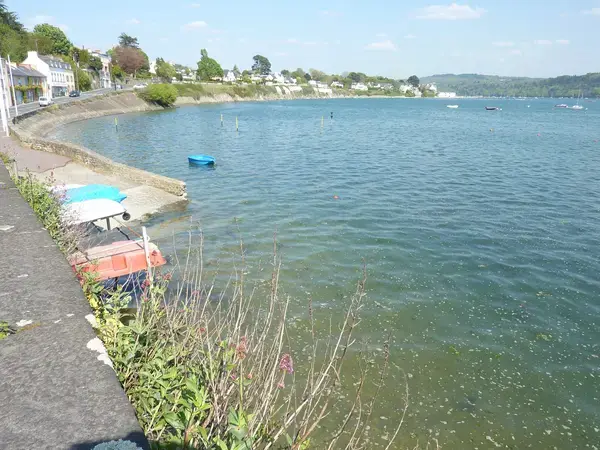 Abri Piscine Rétractable Spécialiste abri de piscine Le Relecq-Kerhuon