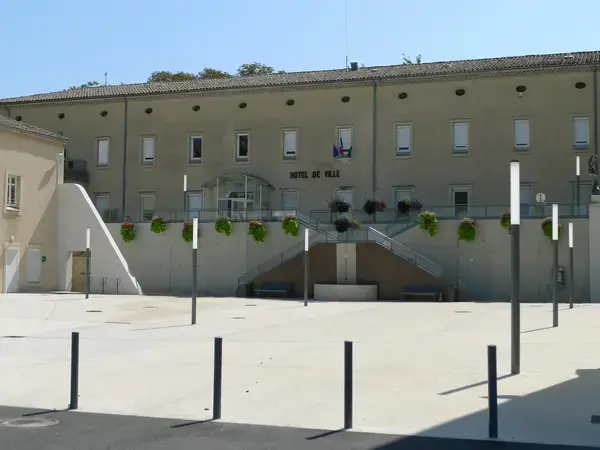 Abri Piscine Rétractable Spécialiste abri de piscine Livron-sur-Drôme