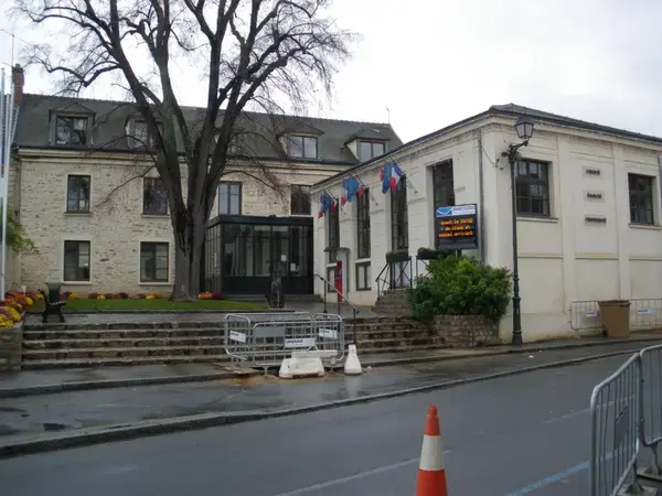 Abri Piscine Rétractable Spécialiste abri de piscine Marcoussis