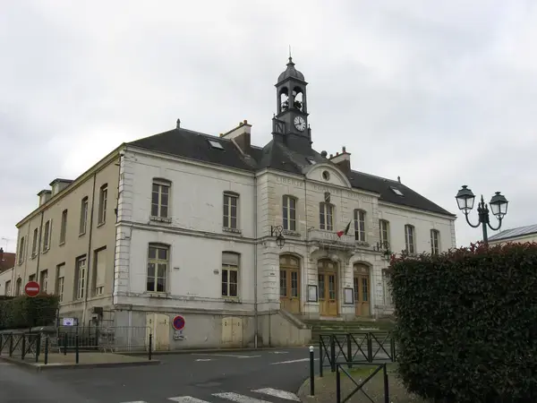 Abri Piscine Rétractable Spécialiste abri de piscine Nanteuil-lès-Meaux
