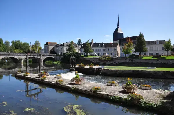Abri Piscine Rétractable Spécialiste abri de piscine Romorantin-Lanthenay