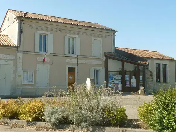 Abri Piscine Rétractable Spécialiste abri de piscine Saint-Vallier