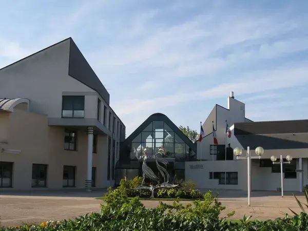Abri Piscine Rétractable Spécialiste abri de piscine Saran