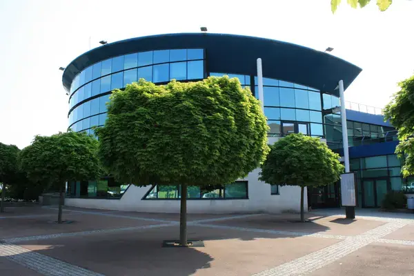 Abri Piscine Rétractable Spécialiste abri de piscine Savigny-sur-Orge