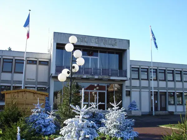 Abri Piscine Rétractable Spécialiste abri de piscine Soisy-sous-Montmorency