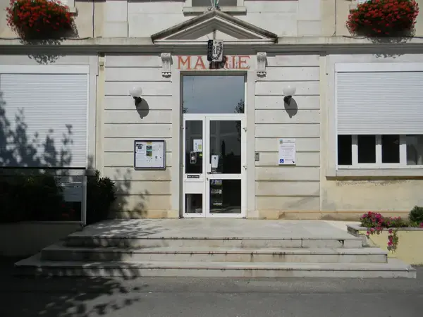 Abri Piscine Rétractable Spécialiste abri de piscine Tignieu-Jameyzieu