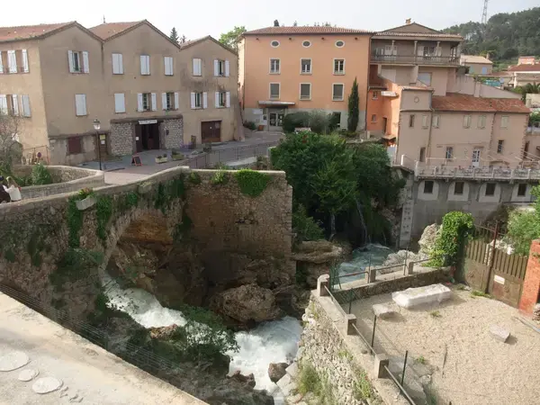 Abri Piscine Rétractable Spécialiste abri de piscine Trans-en-Provence