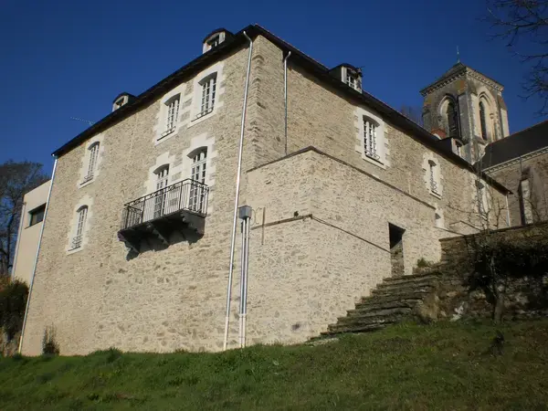 Abri Piscine Rétractable Spécialiste abri de piscine Vallons-de-l'Erdre