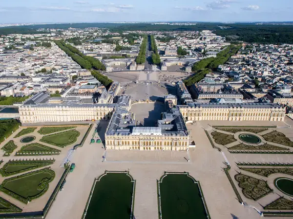 Abri Piscine Rétractable Spécialiste abri de piscine Versailles